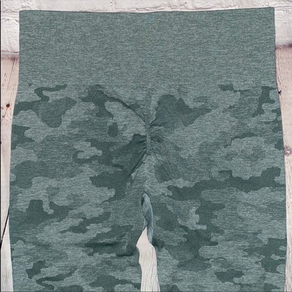 π Green High Waisted Camouflage Set π - Picture 9 of 15